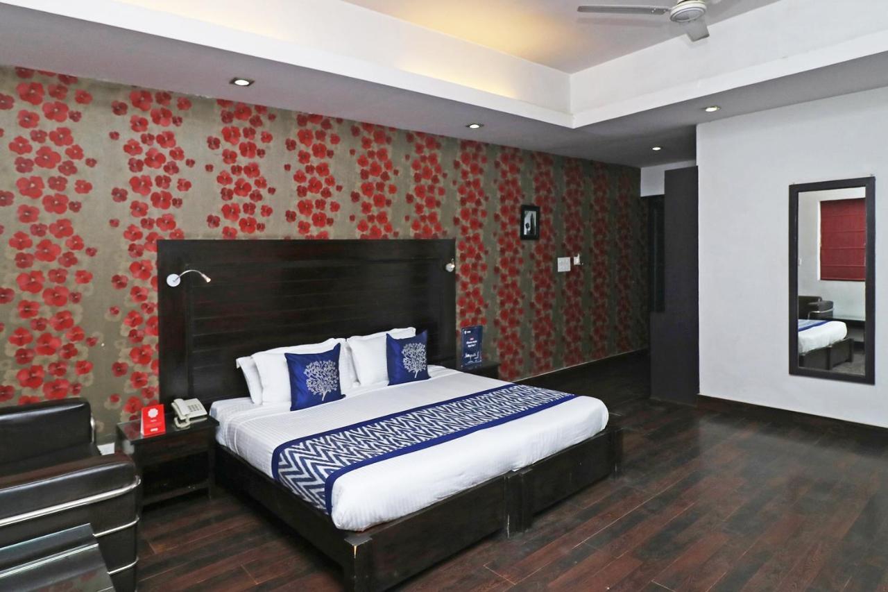 Hotel Chalet New Delhi Exterior foto