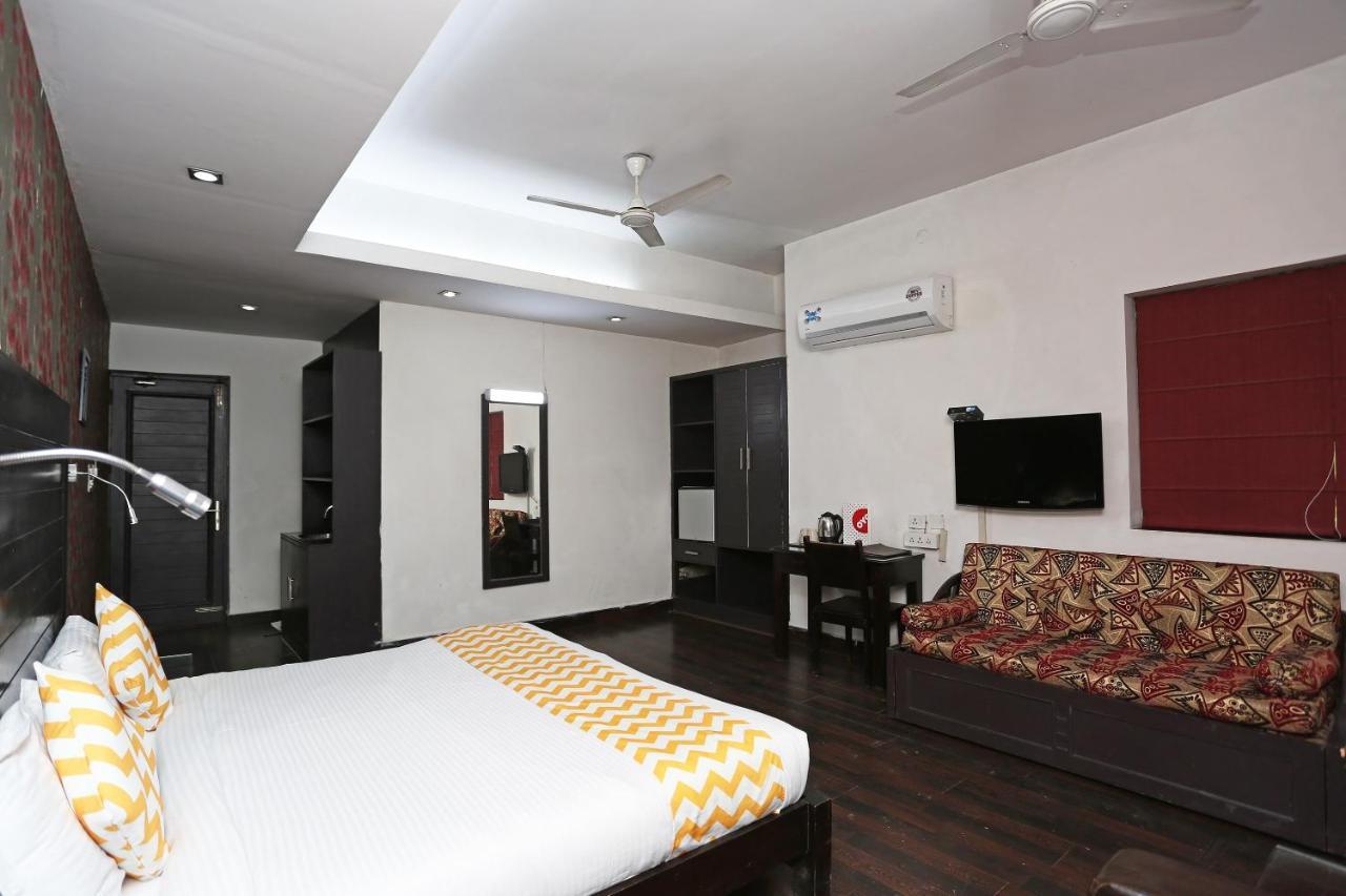 Hotel Chalet New Delhi Exterior foto
