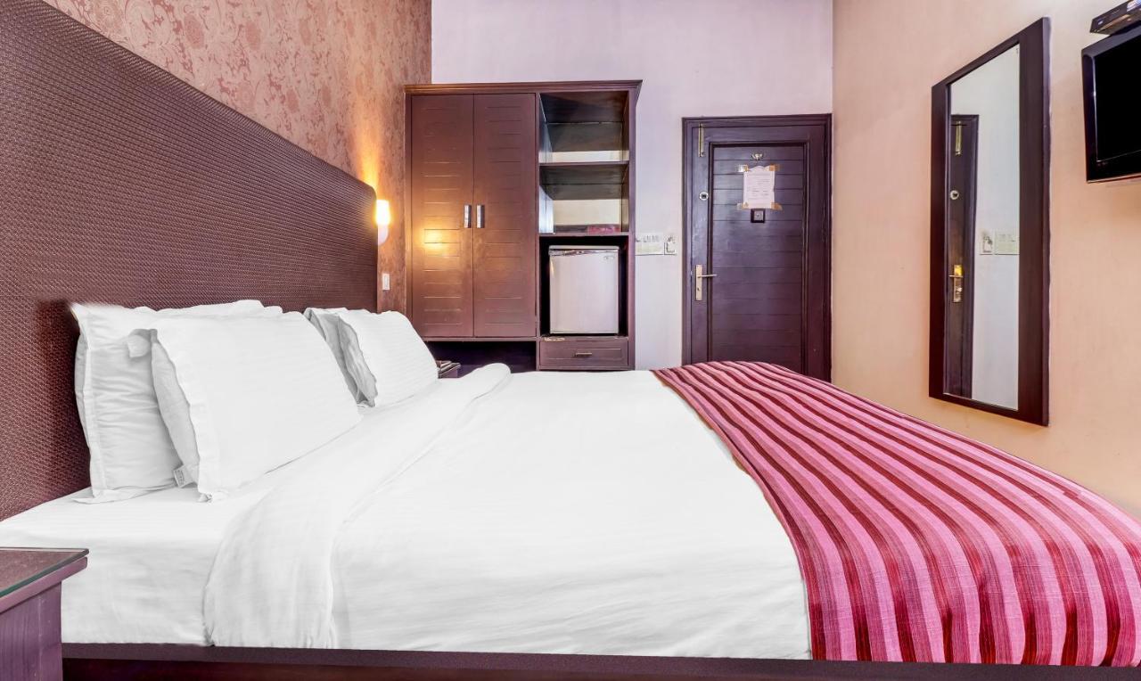 Hotel Chalet New Delhi Exterior foto