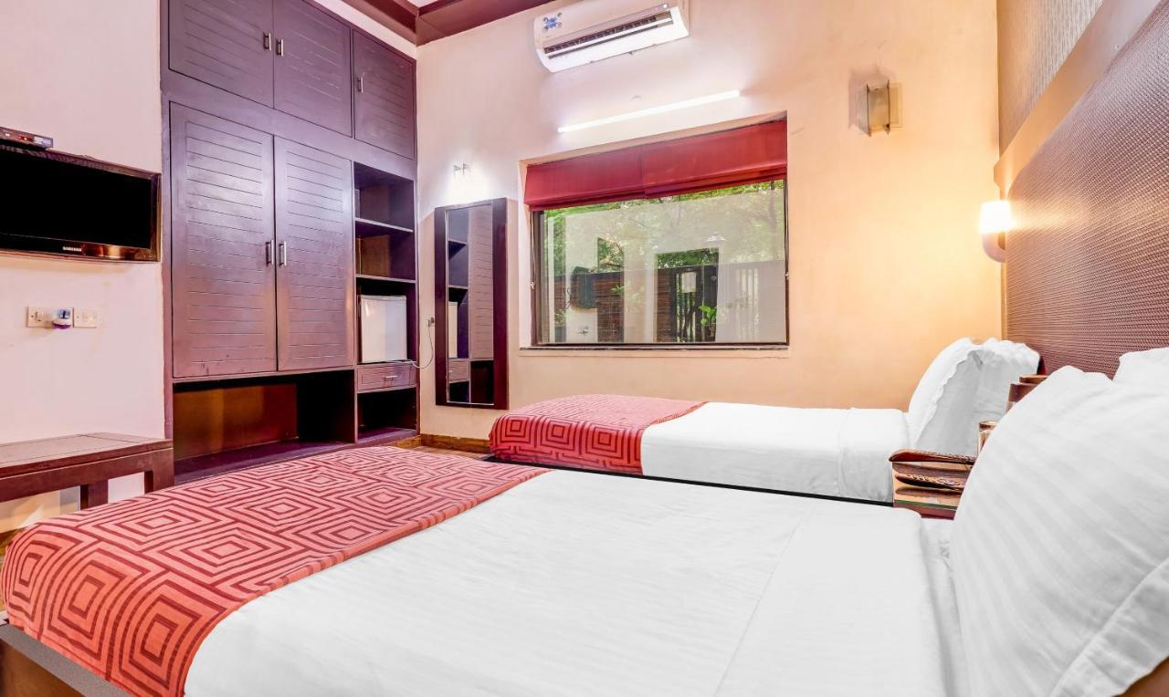 Hotel Chalet New Delhi Exterior foto