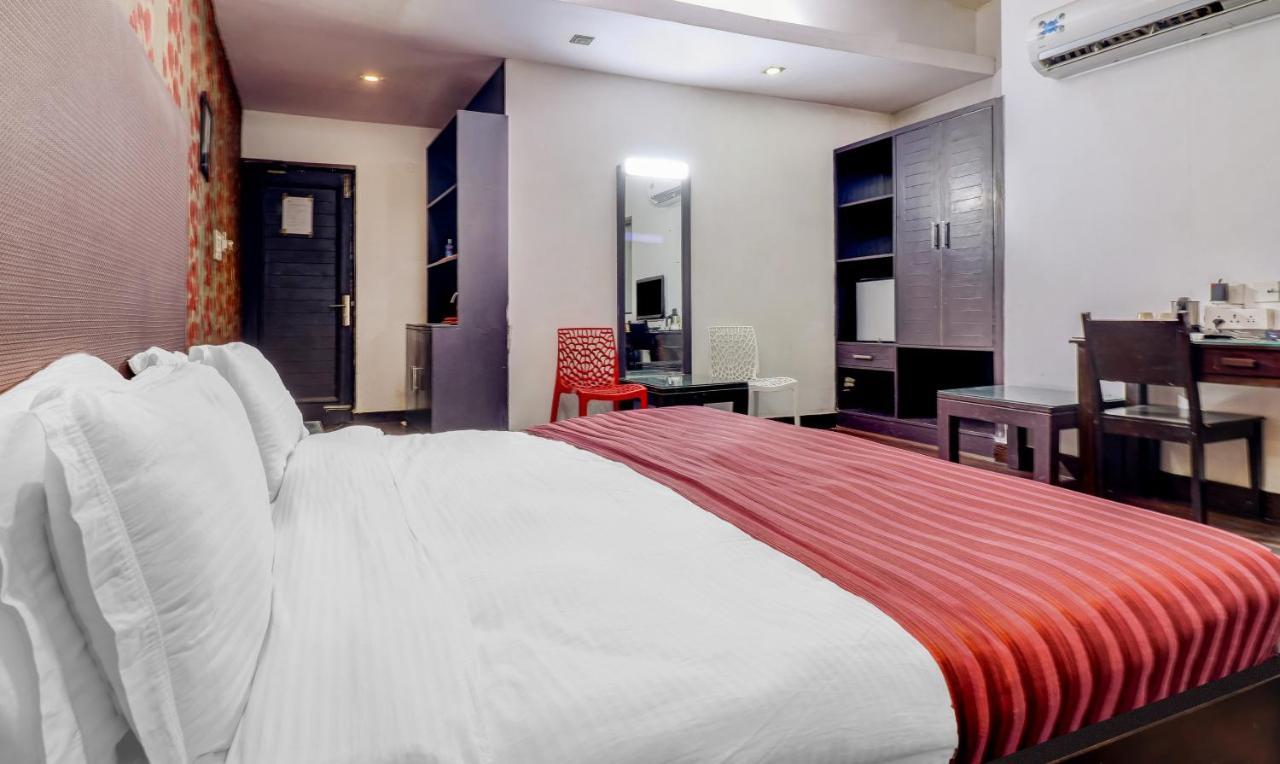 Hotel Chalet New Delhi Exterior foto